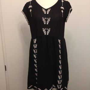 THML Black with Cream Embroidery Boho Rayon V-Neck Slip on dress, Size S